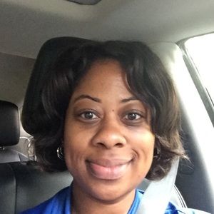 Meet your Posher, Ella